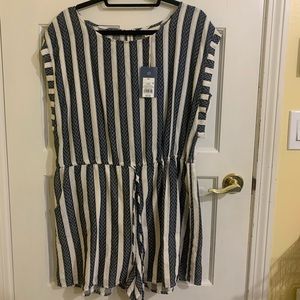 Universal Thread Romper